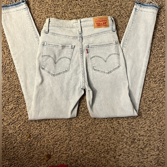 LEVI 521 HIGH RISE SKINNY JEANS - Picture 2 of 9